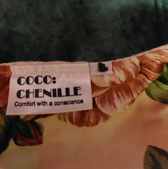 90s(?) Cropped boxy floral cream jacket - Picture 2 of 12